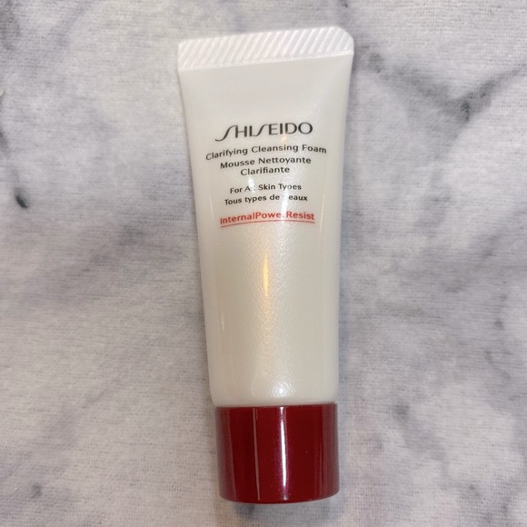 Shiseido Red Floral Bag Beauty Gift Set - 6pc, Cleansing, Serum, Firming, Eye - Picture 10 of 15
